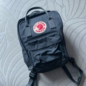 Kånken Graphite Mini Backpack